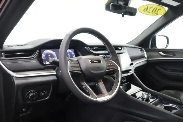 2026 Jeep Grand Cherokee L Altitude 4x4