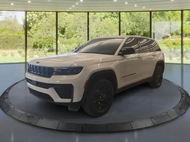 2026 Jeep Grand Cherokee Altitude 4x4