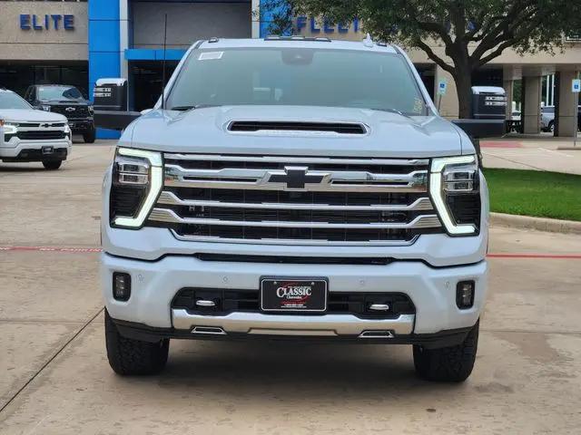 2026 Chevrolet Silverado 2500HD Crew Cab, Standard Bed, High Country, 4WD