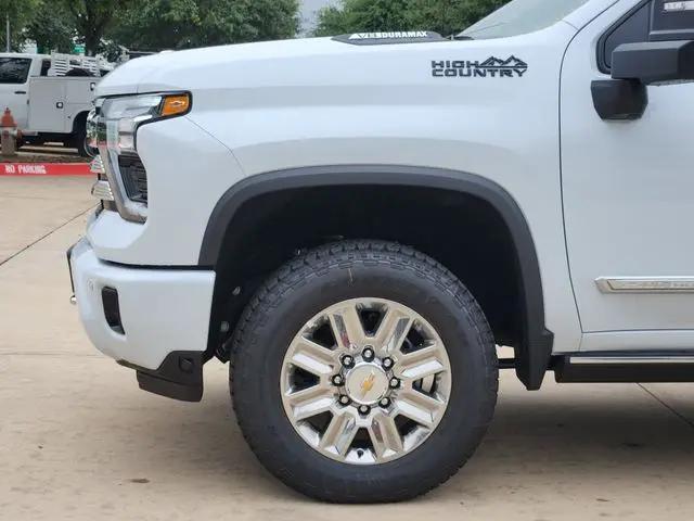 2026 Chevrolet Silverado 2500HD Crew Cab, Standard Bed, High Country, 4WD