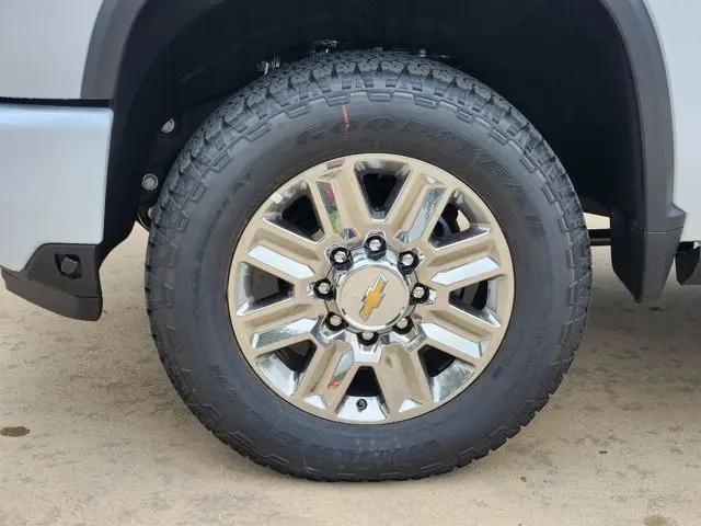 2026 Chevrolet Silverado 2500HD Crew Cab, Standard Bed, High Country, 4WD