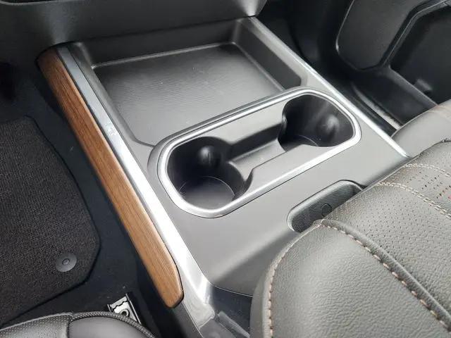 2026 Chevrolet Silverado 2500HD Crew Cab, Standard Bed, High Country, 4WD