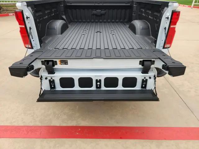 2026 Chevrolet Silverado 2500HD Crew Cab, Standard Bed, High Country, 4WD