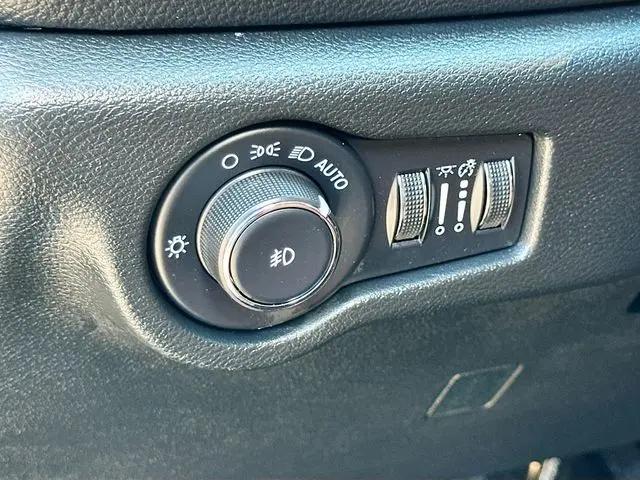 2025 Chrysler Pacifica Hybrid Pinnacle