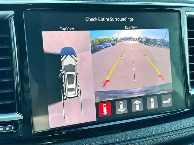2025 Chrysler Pacifica Hybrid Pinnacle