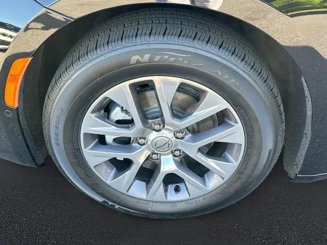2025 Chrysler Pacifica Hybrid Pinnacle