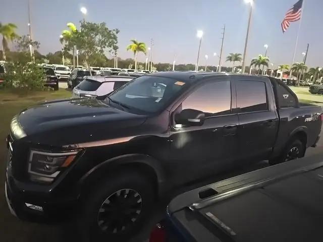 2020 Nissan Titan Crew Cab PRO-4X 4x4
