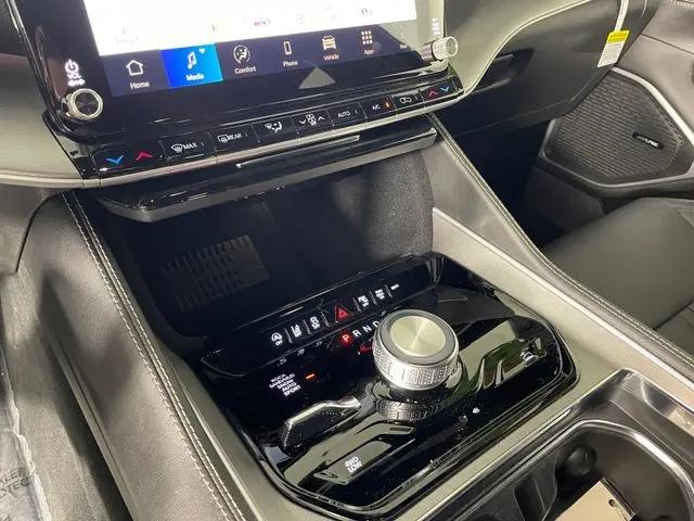 2026 Jeep Grand Wagoneer Limited Altitude 4x4