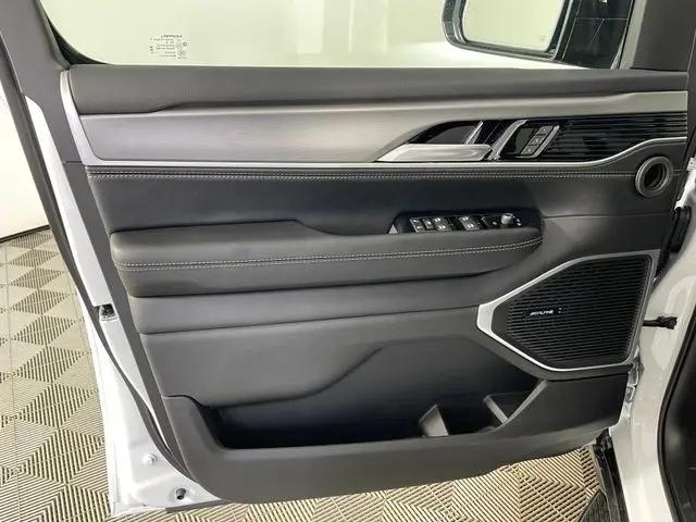 2026 Jeep Grand Wagoneer Limited Altitude 4x4
