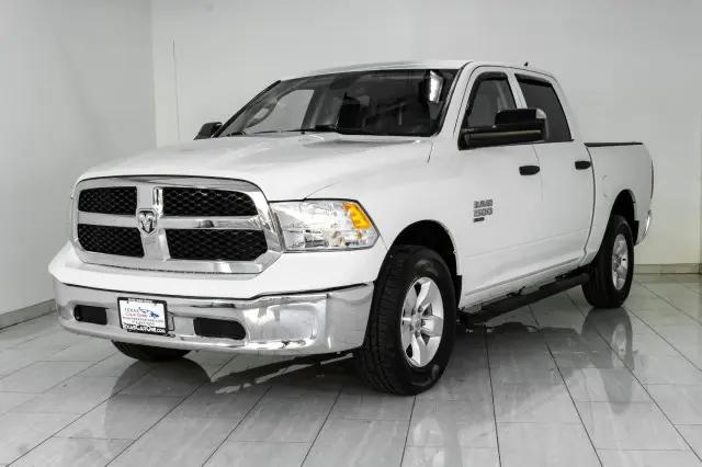 2023 Ram 1500 Classic SLT Crew Cab 4x4 5'7" Box