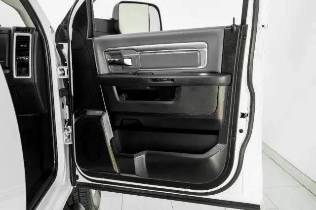 2023 Ram 1500 Classic SLT Crew Cab 4x4 5'7" Box