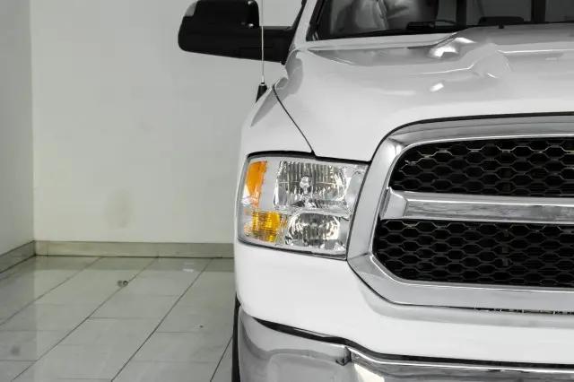 2023 Ram 1500 Classic SLT Crew Cab 4x4 5'7" Box
