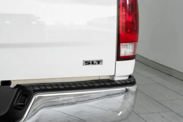 2023 Ram 1500 Classic SLT Crew Cab 4x4 5'7" Box