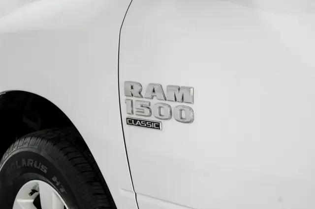 2023 Ram 1500 Classic SLT Crew Cab 4x4 5'7" Box