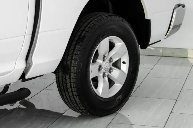 2023 Ram 1500 Classic SLT Crew Cab 4x4 5'7" Box