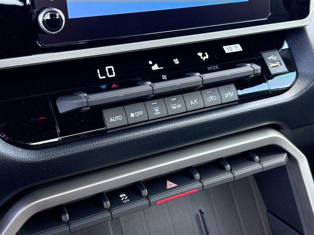 2026 Toyota Tundra SR5 CrewMax 5.5' Bed