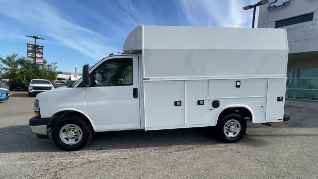 2025 Chevrolet Express Cutaway Work Van