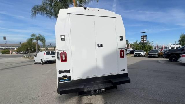 2025 Chevrolet Express Cutaway Work Van