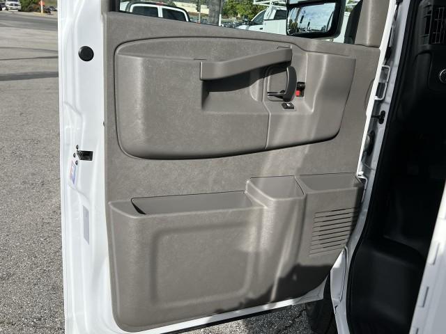2025 Chevrolet Express Cutaway Work Van