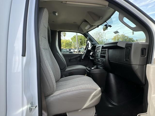 2025 Chevrolet Express Cutaway Work Van
