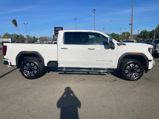2026 GMC Sierra 2500HD Crew Cab, Standard Bed, Denali, 4WD