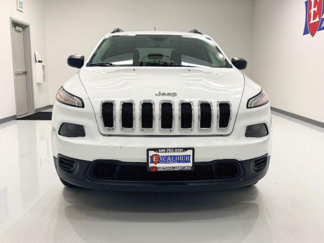 2016 Jeep Cherokee Sport