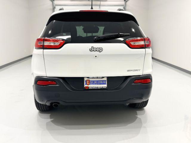 2016 Jeep Cherokee Sport