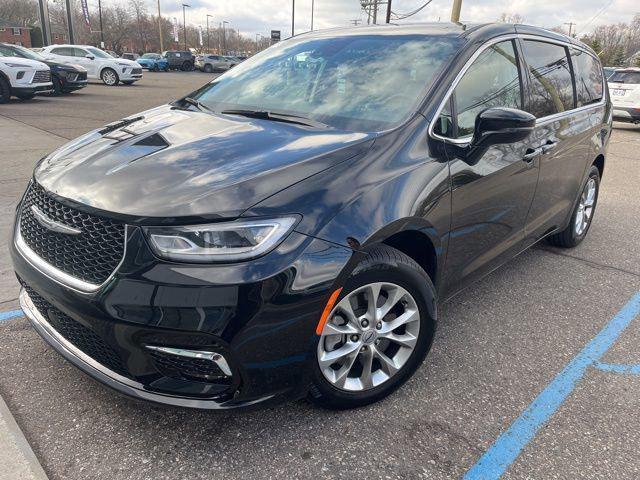 2024 Chrysler Pacifica Touring L AWD