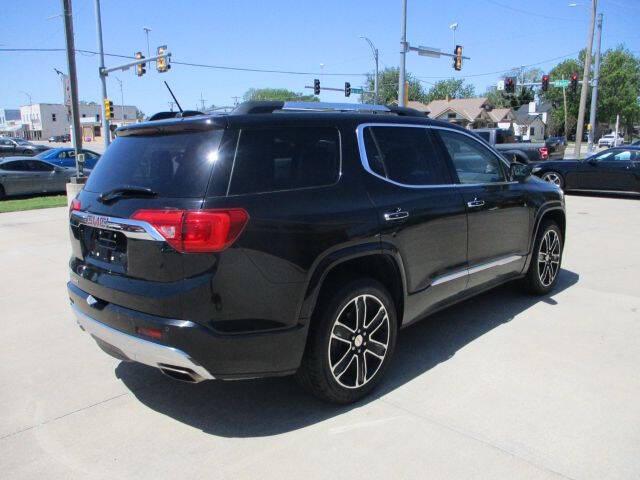 2019 GMC Acadia Denali