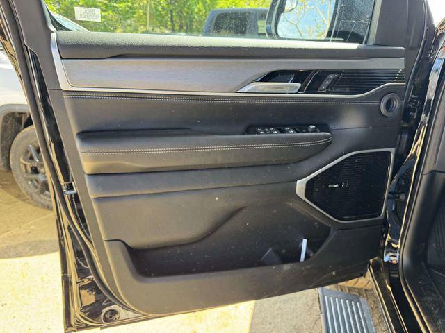 2026 Jeep Grand Wagoneer L Limited Reserve 4x4