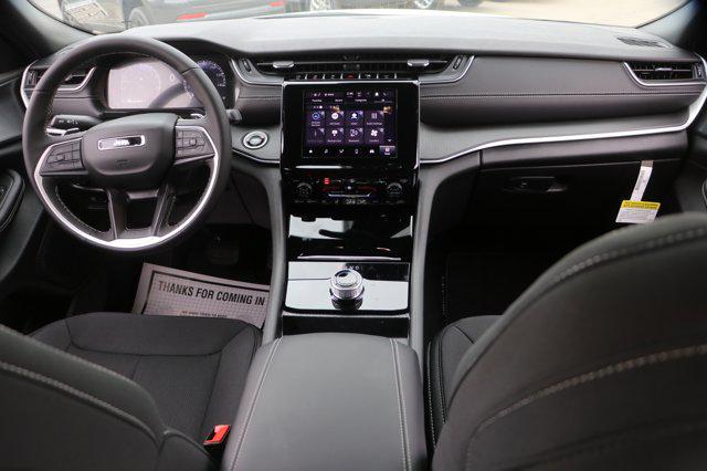 2026 Jeep Grand Cherokee Altitude 4x4