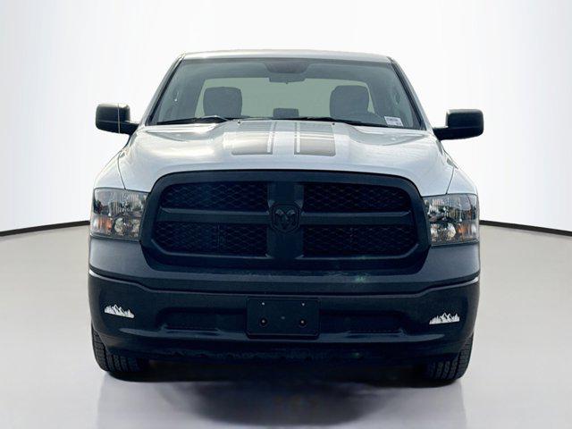 2024 Ram 1500 Classic Tradesman Crew Cab 4x4 5'7" Box
