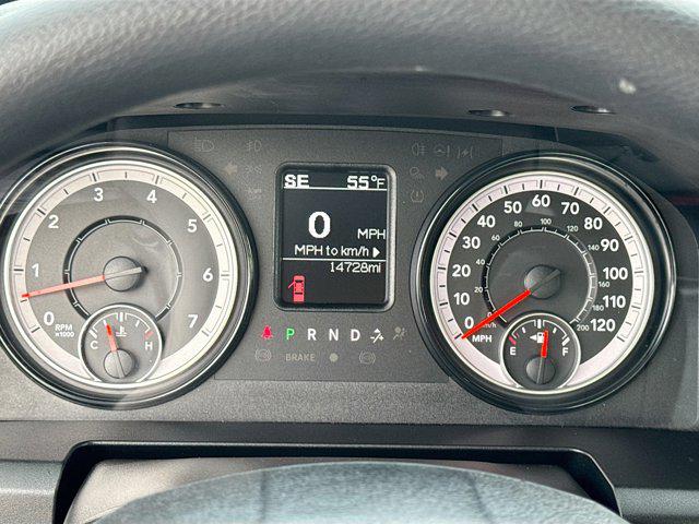 2024 Ram 1500 Classic Tradesman Crew Cab 4x4 5'7" Box