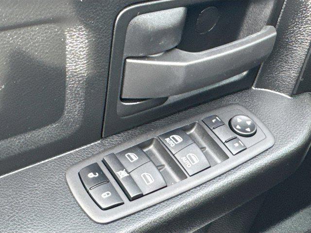2024 Ram 1500 Classic Tradesman Crew Cab 4x4 5'7" Box