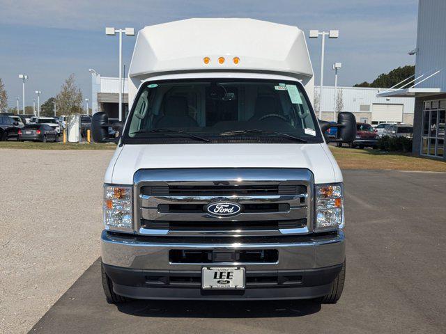 2026 Ford E-350 Cutaway Base