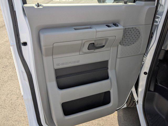 2026 Ford E-350 Cutaway Base