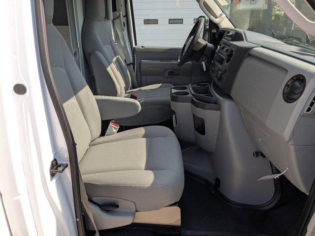 2026 Ford E-350 Cutaway Base