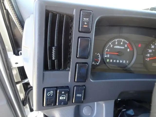 2019 Isuzu NPR Unknown