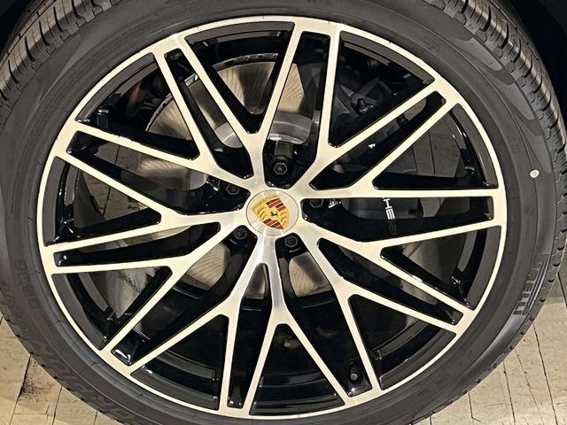 2026 Porsche Macan Unknown