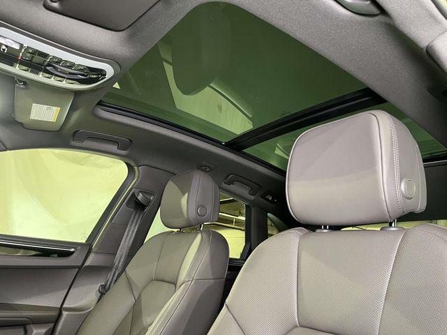 2026 Porsche Macan Unknown