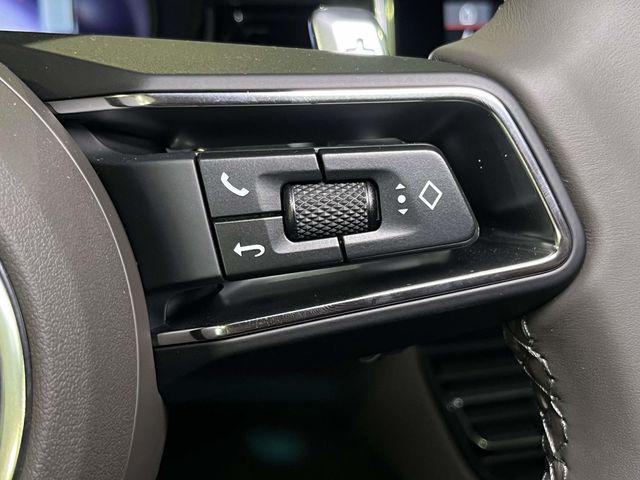 2026 Porsche Macan Unknown