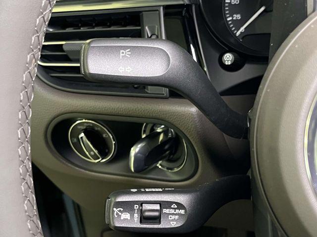 2026 Porsche Macan Unknown