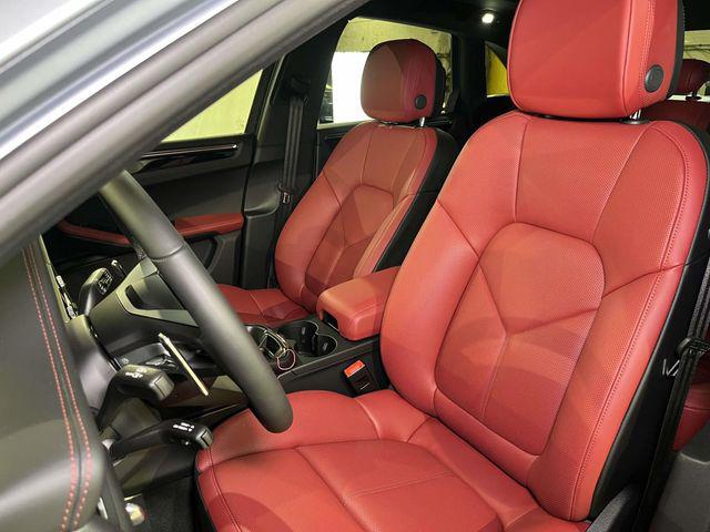 2026 Porsche Macan Unknown