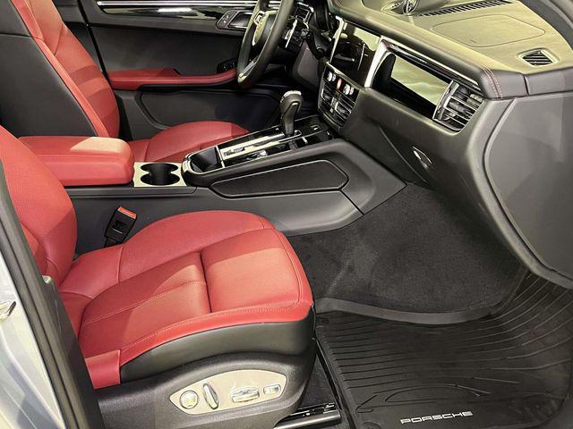 2026 Porsche Macan Unknown