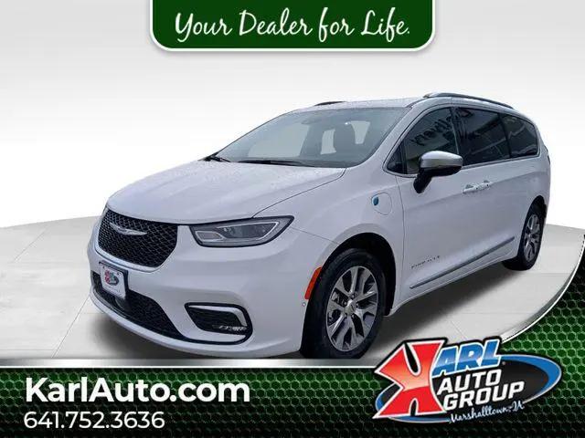 2025 Chrysler Pacifica Hybrid Pinnacle for sale in Marshalltown, IA