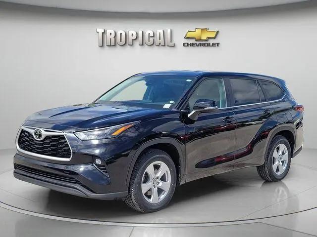 2024 Toyota Highlander LE for sale in Miami, FL