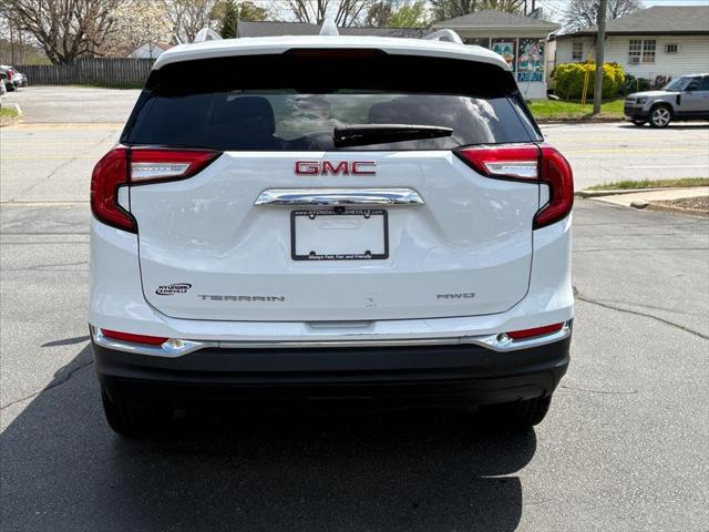 2023 GMC Terrain AWD SLT