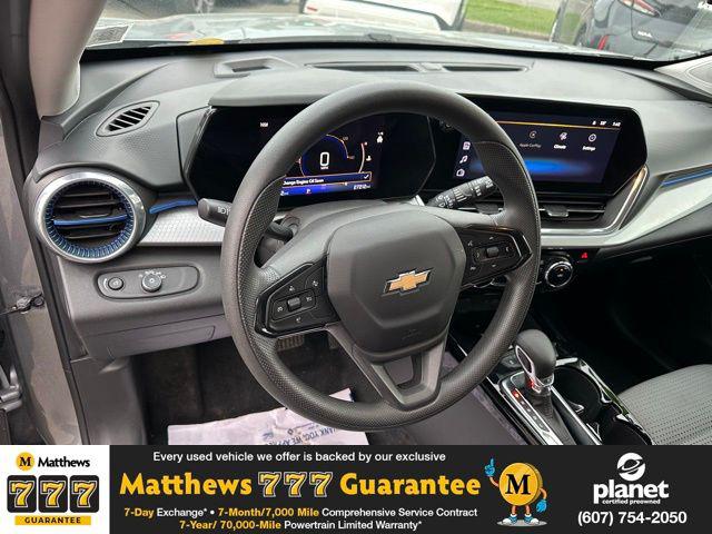 2024 Chevrolet Trax FWD LT