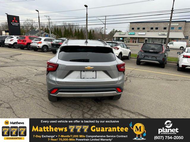 2024 Chevrolet Trax FWD LT