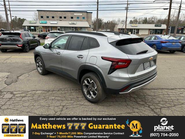 2024 Chevrolet Trax FWD LT